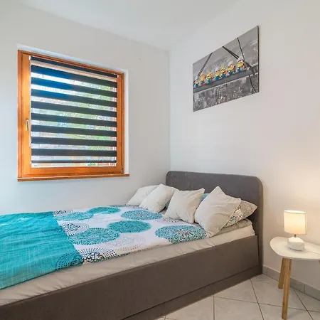 Matea Biograd Na Moru